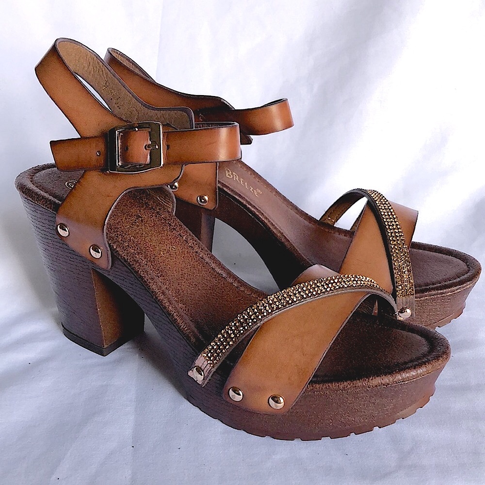 Nature Breeze Clog Sandals *gold
